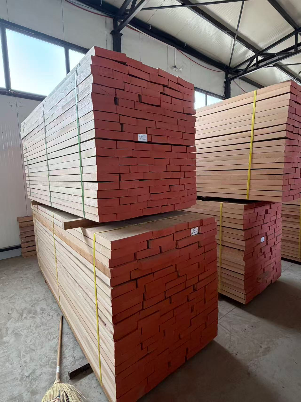 edged beech lumber